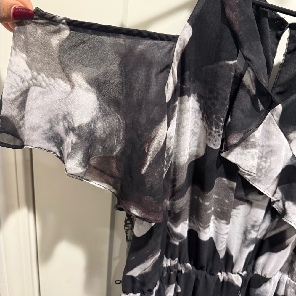 Colleen Lopez cold shoulder Black and Gray Maxi Dress - Picture 3 of 6